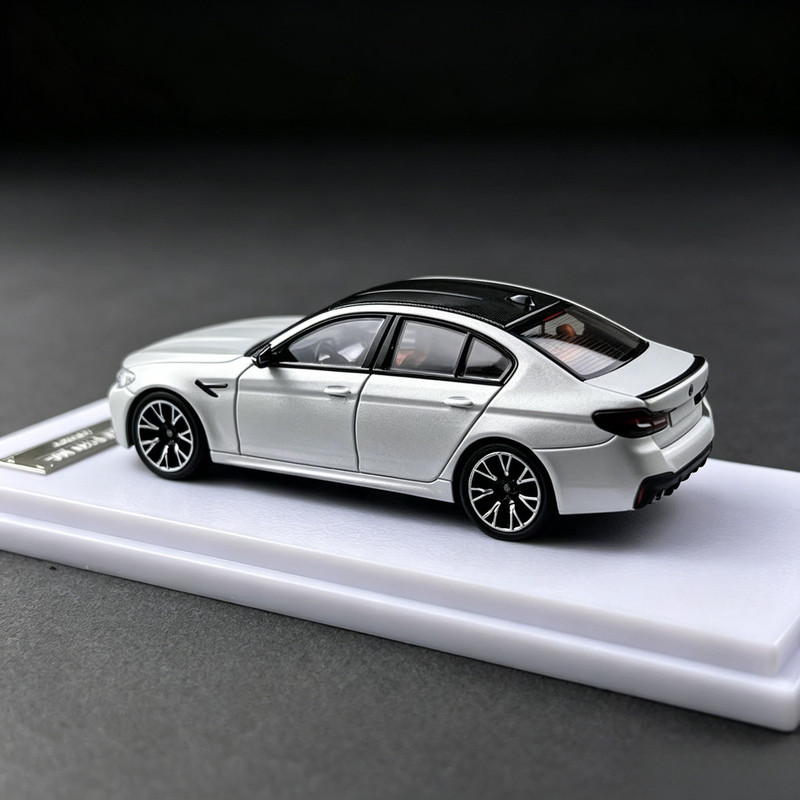 Modèle de voiture miniature BM - Novelty Gifts avis et prix